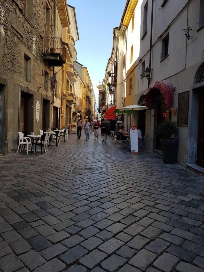 Aosta Con Vista - Appartamento In Centro Exterior foto
